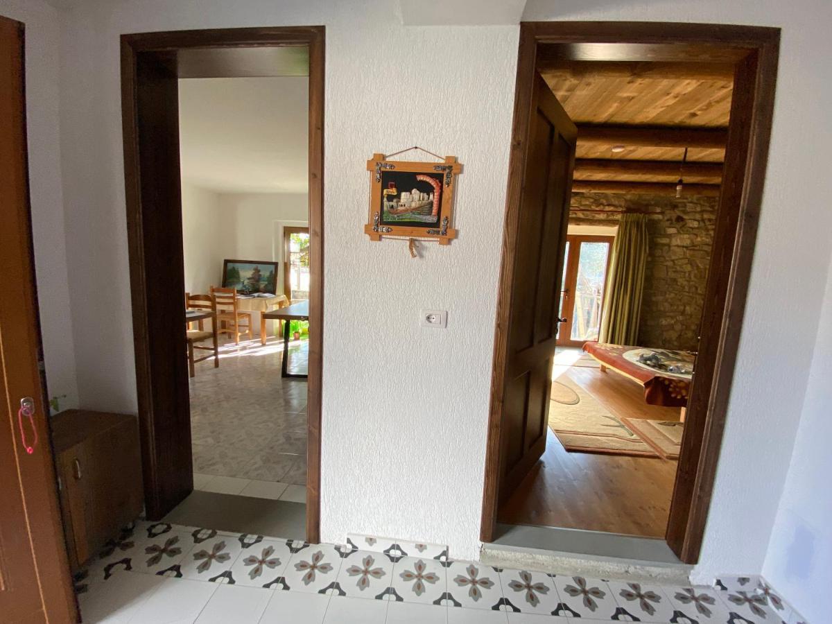 Villa Shuaipaj Gjirokastër Екстериор снимка