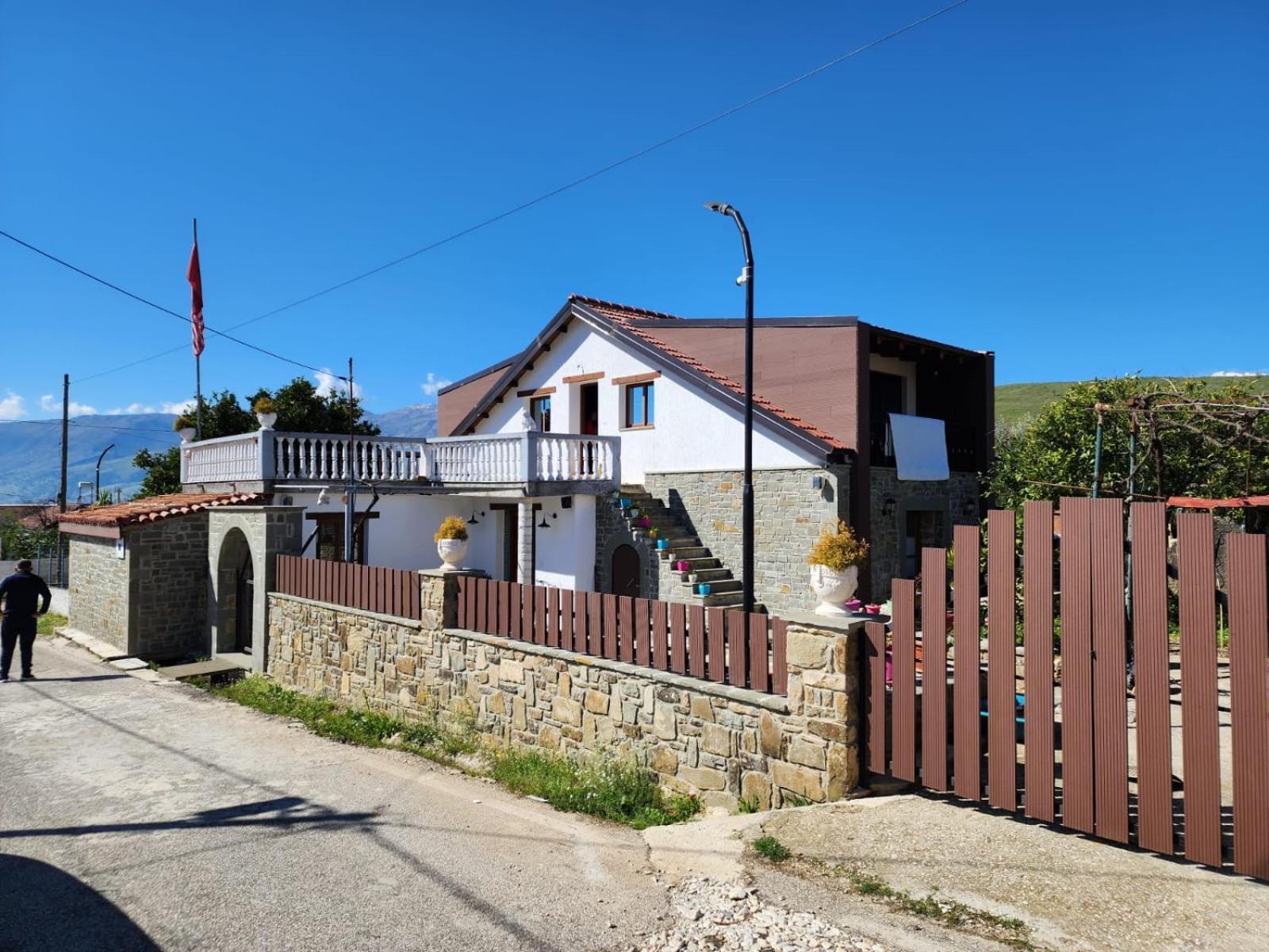 Villa Shuaipaj Gjirokastër Екстериор снимка